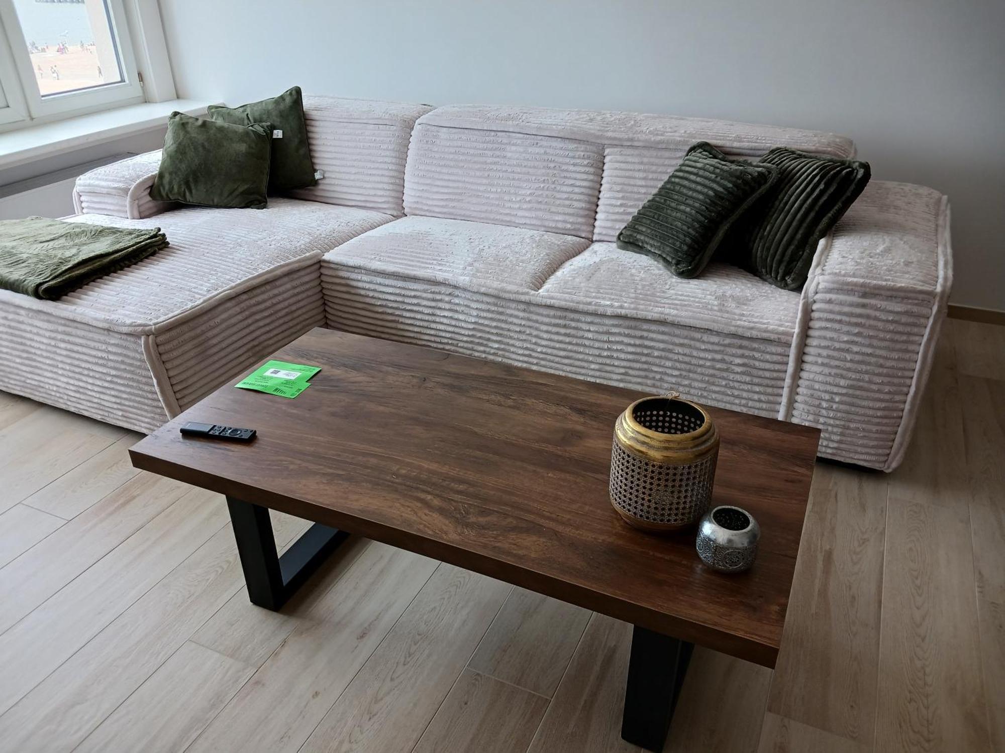 Betsy Met Direct Zeezicht Appartement